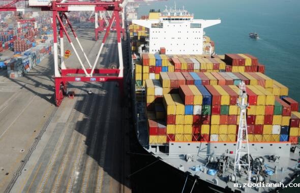 选择合适的进出口代理公司，可以帮助企业规避风险，节省时间和成本